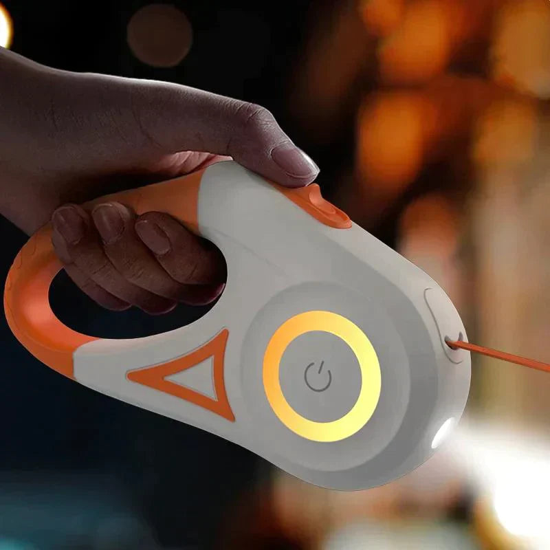 Illuminating Retractable Leash